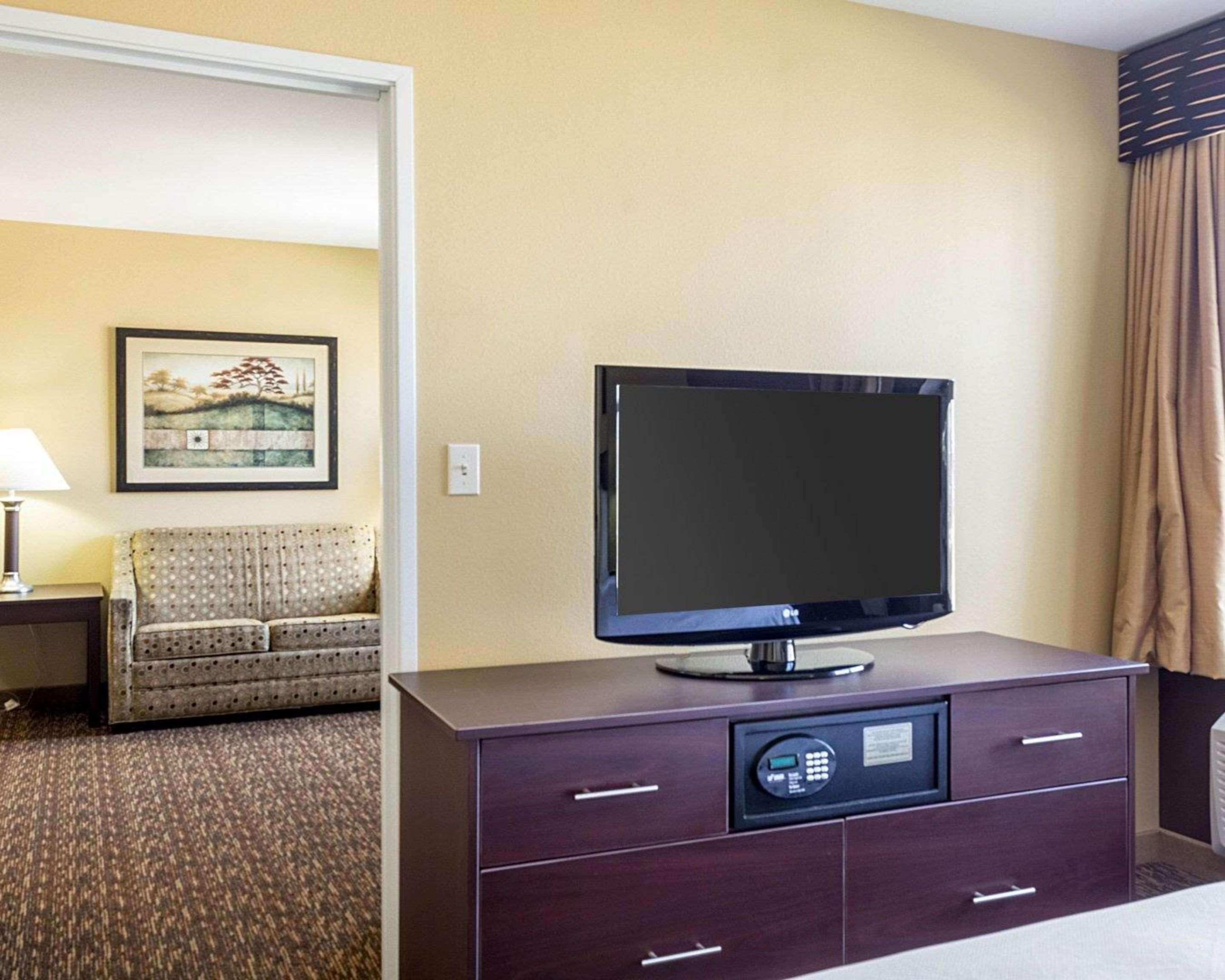 Mainstay Suites Minot Exteriér fotografie