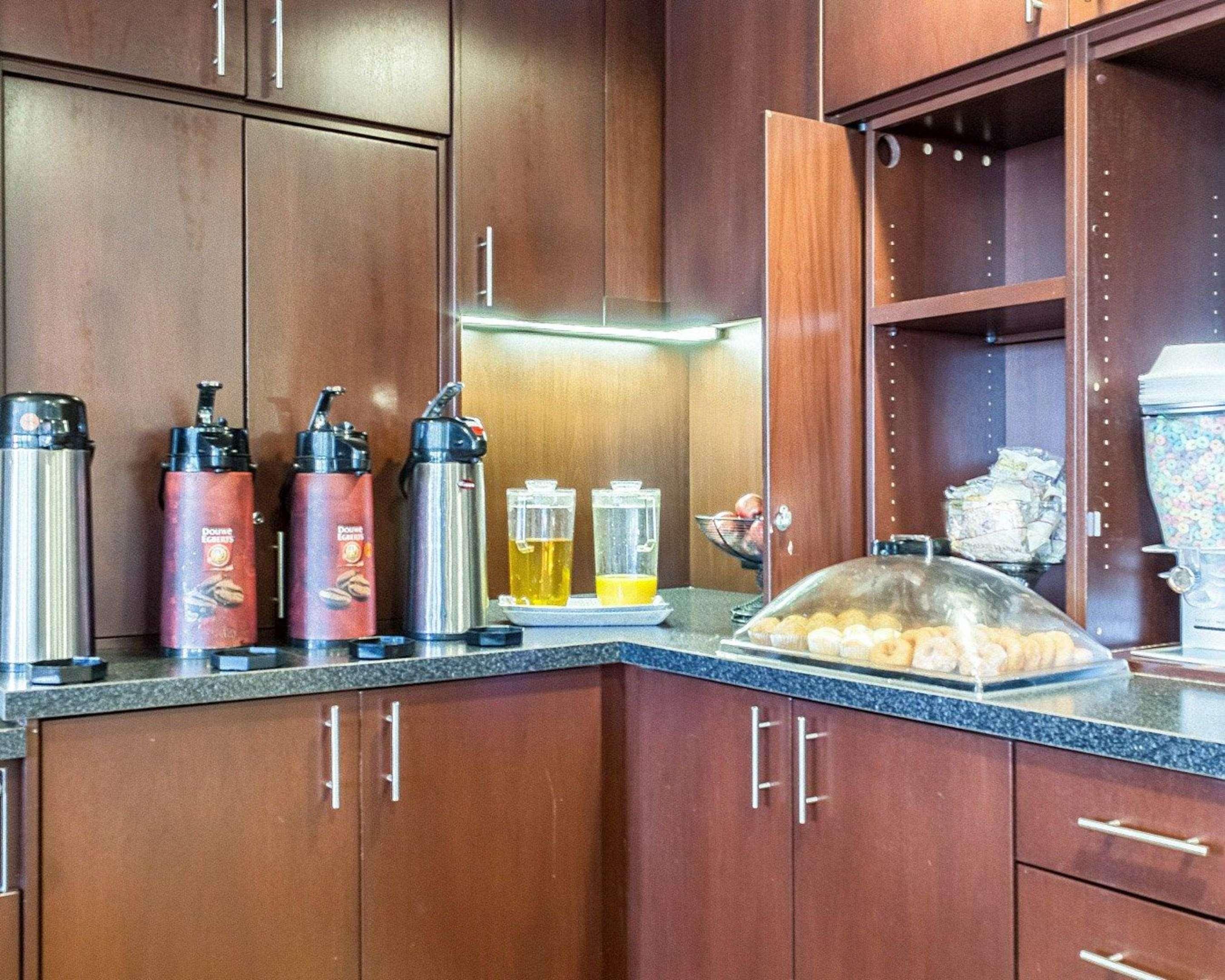 Mainstay Suites Minot Exteriér fotografie