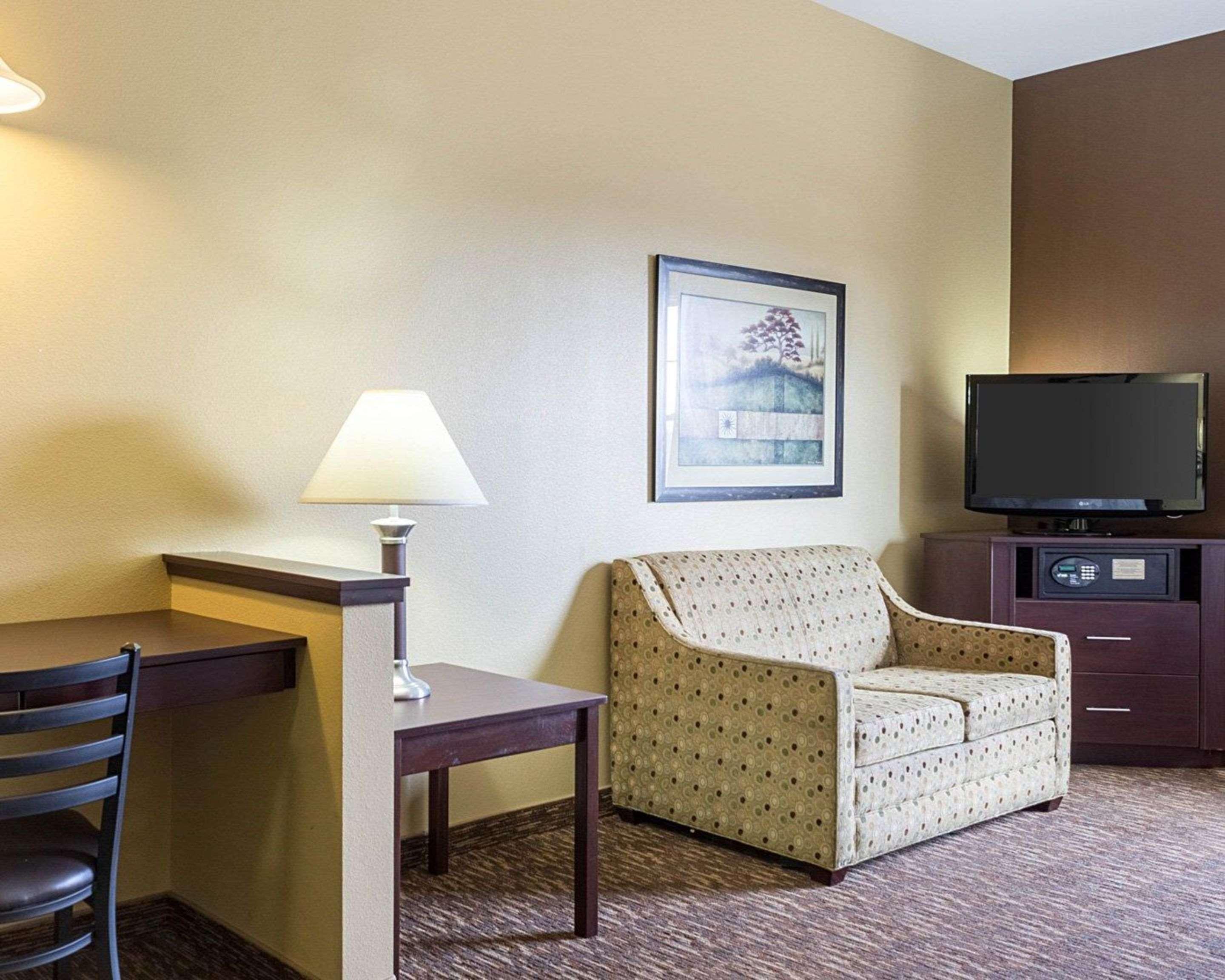 Mainstay Suites Minot Exteriér fotografie