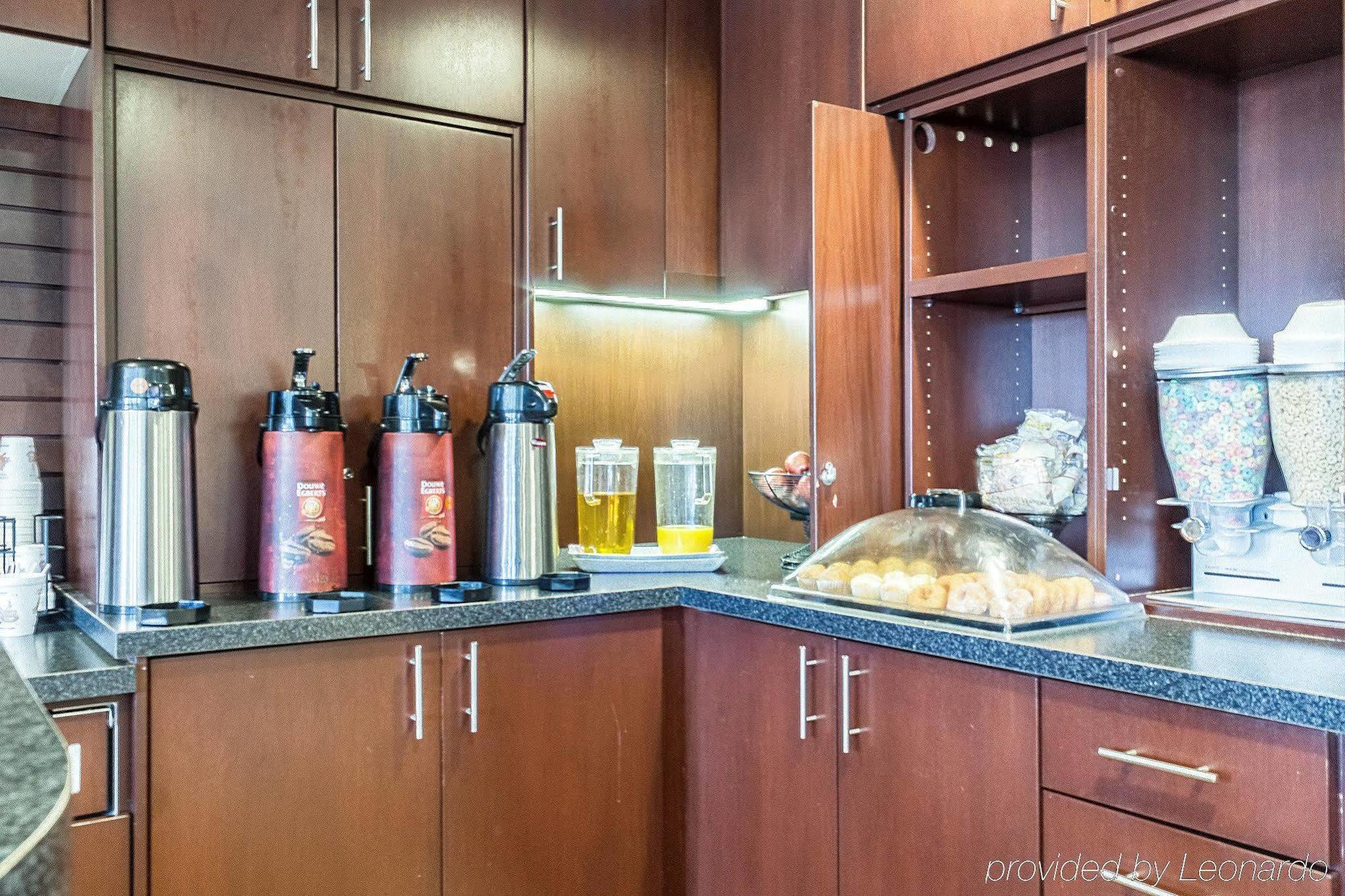 Mainstay Suites Minot Exteriér fotografie